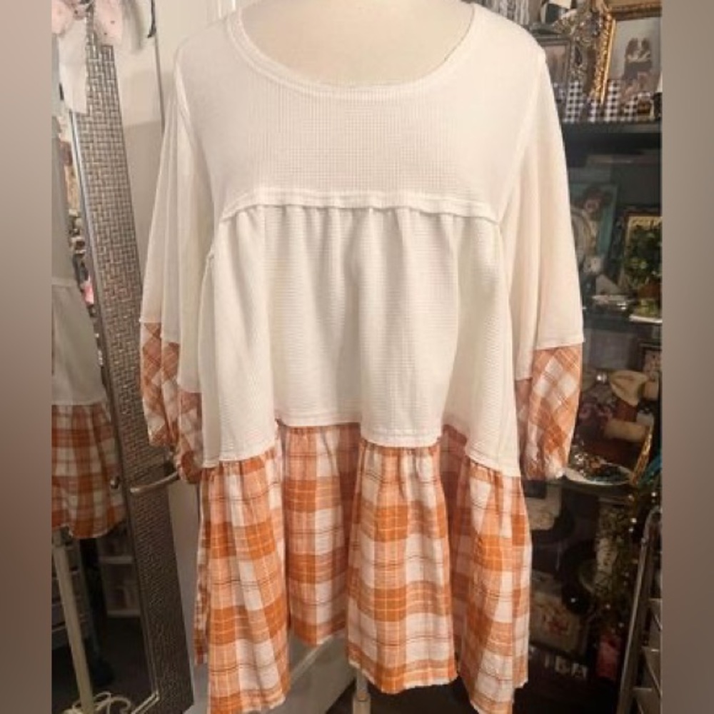 New tunic top with cut out back